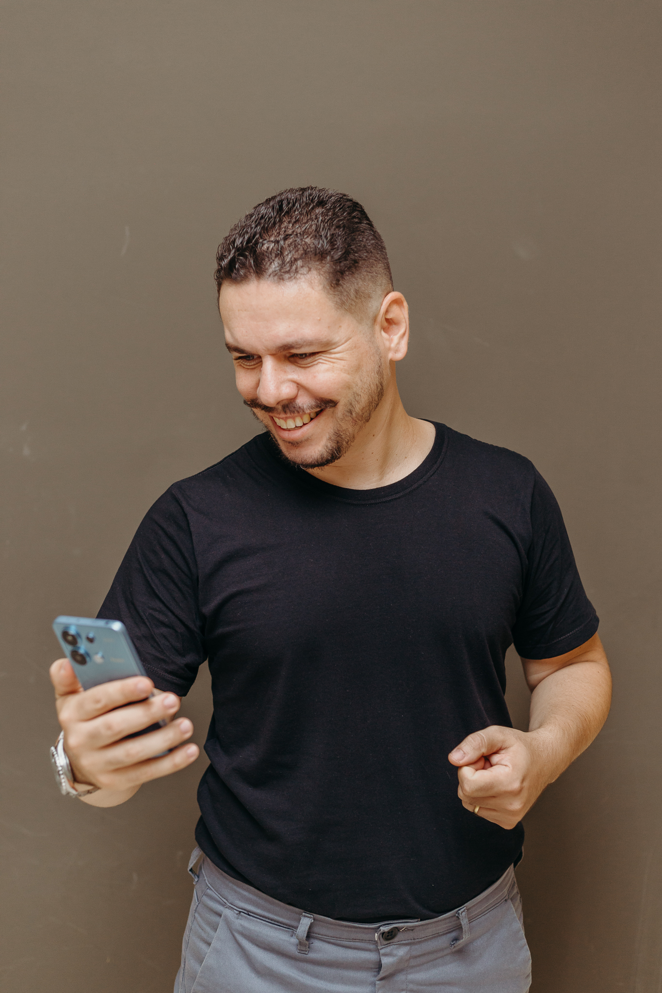 Rafael Dias sorrindo